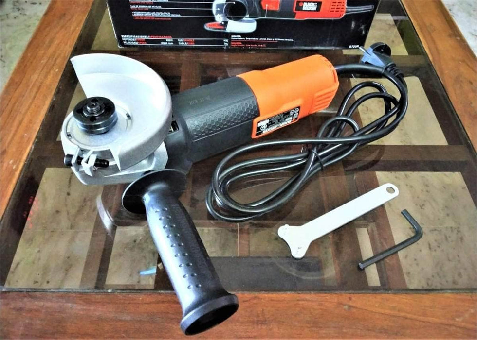 Black+Decker Angle Grinder Black+Decker 100 mm Small Angle Grinder 820WG720R